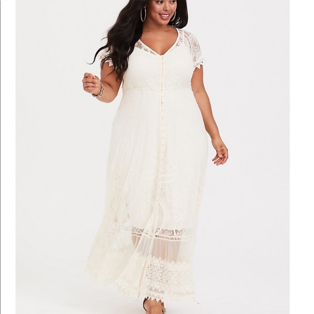 Torrid 3x ivory lace maxi dress NWT